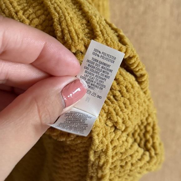 NWT Aerie Chenille Sunset Oversized Turtleneck Sweater in Mustard Yellow size M - Picture 5 of 5